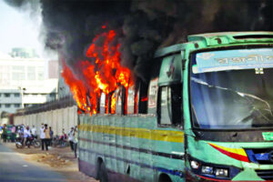 ৯ স্থানে অগ্নিসংযোগ