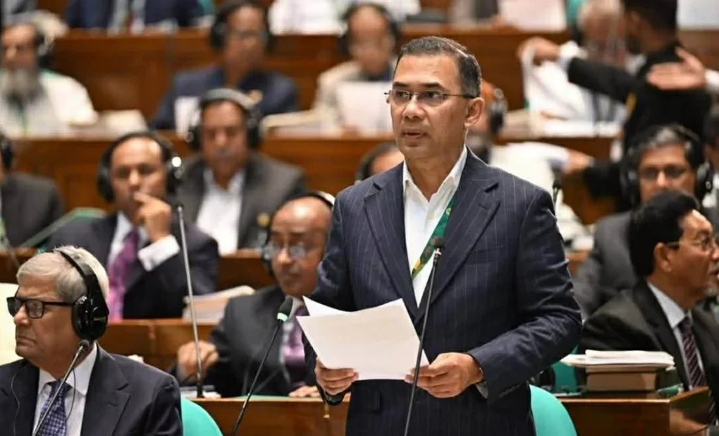 tariqe-rahman-at-perluament