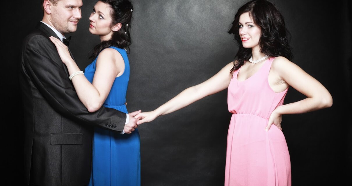Triangle-Relationship