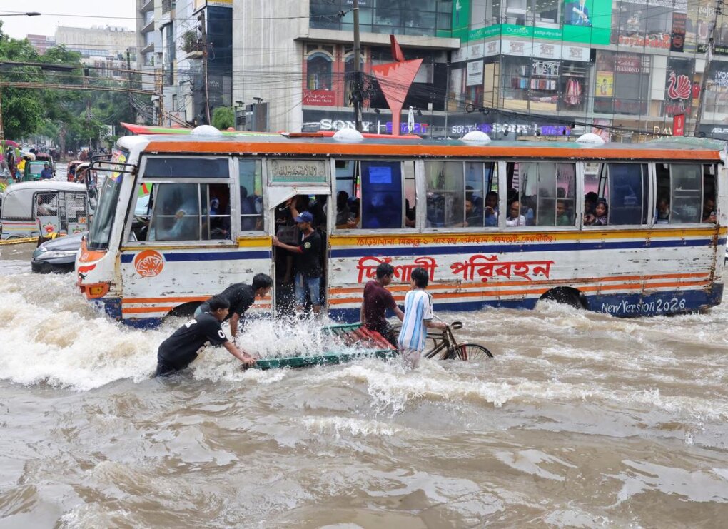 dhaka-under-flood